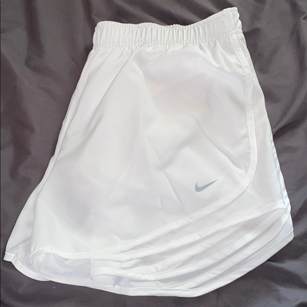 Nike Tempos NWOT